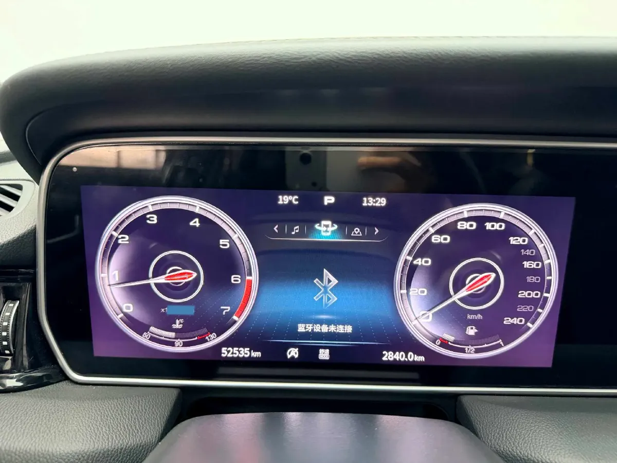 2022 HongQi HS5 2.0T 224HP L4 6AT,autocango,china used car exporter,china ev exporter,chinese used car exporter,chinese used ev exporter