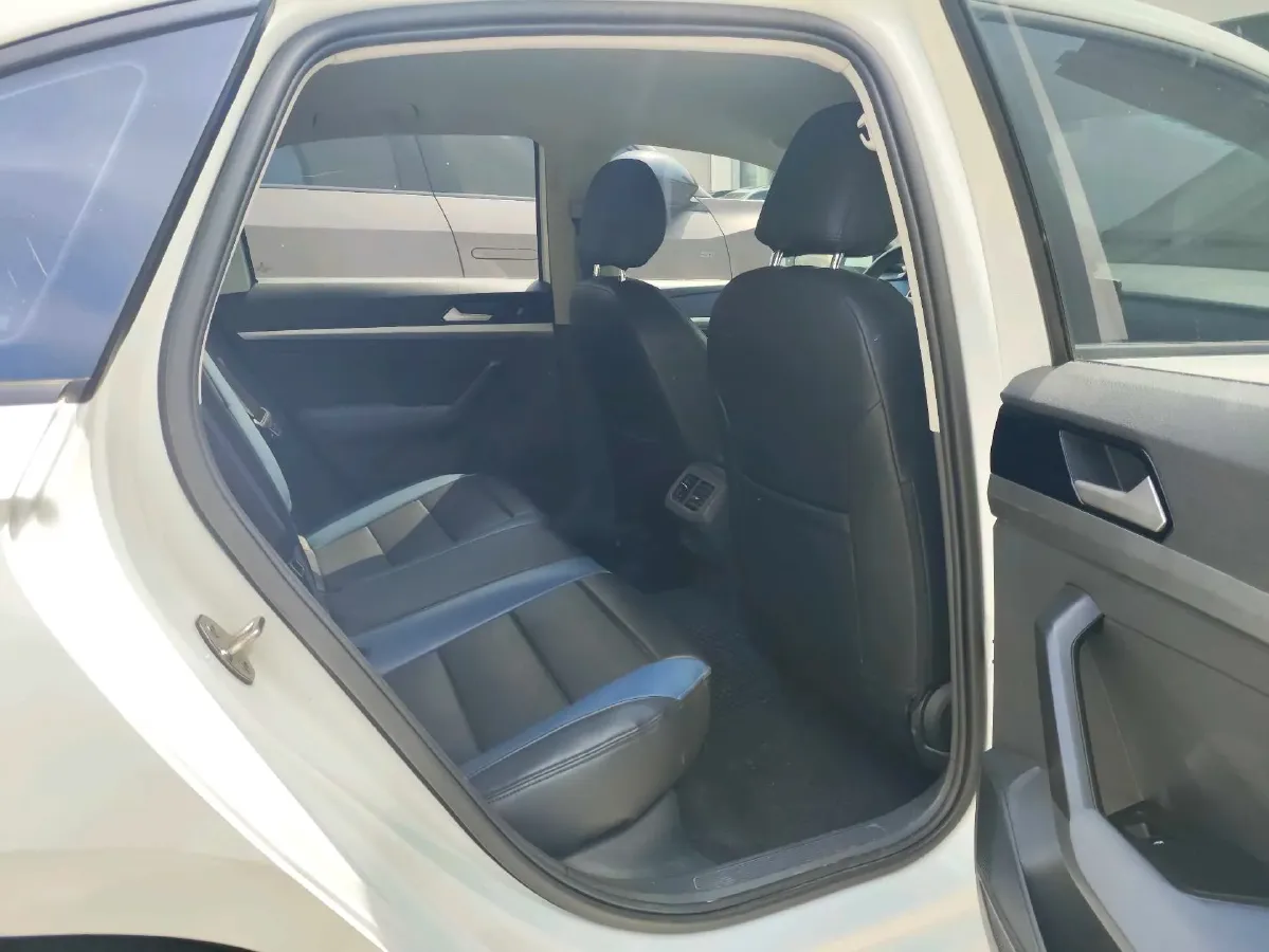 2024 Volkswagen Lavida 1.5L 110HP L4 6AT,autocango,china used car exporter,china ev exporter,chinese used car exporter,chinese used ev exporter