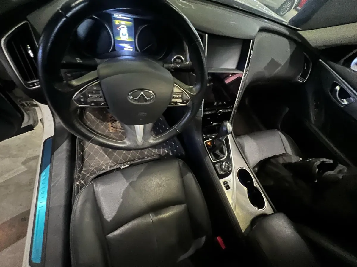 2016 Infiniti Q50L 2.0T 211HP L4 7AT,autocango,china used car exporter,china ev exporter,chinese used car exporter,chinese used ev exporter