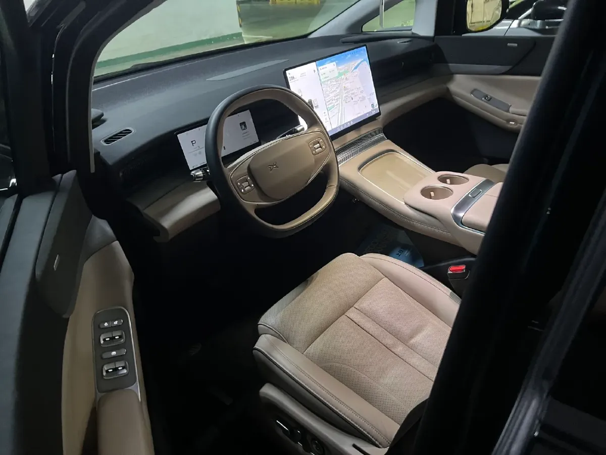 2024 Xpeng X9 BEV 84.5KWH,autocango,china used car exporter,china ev exporter,chinese used car exporter,chinese used ev exporter