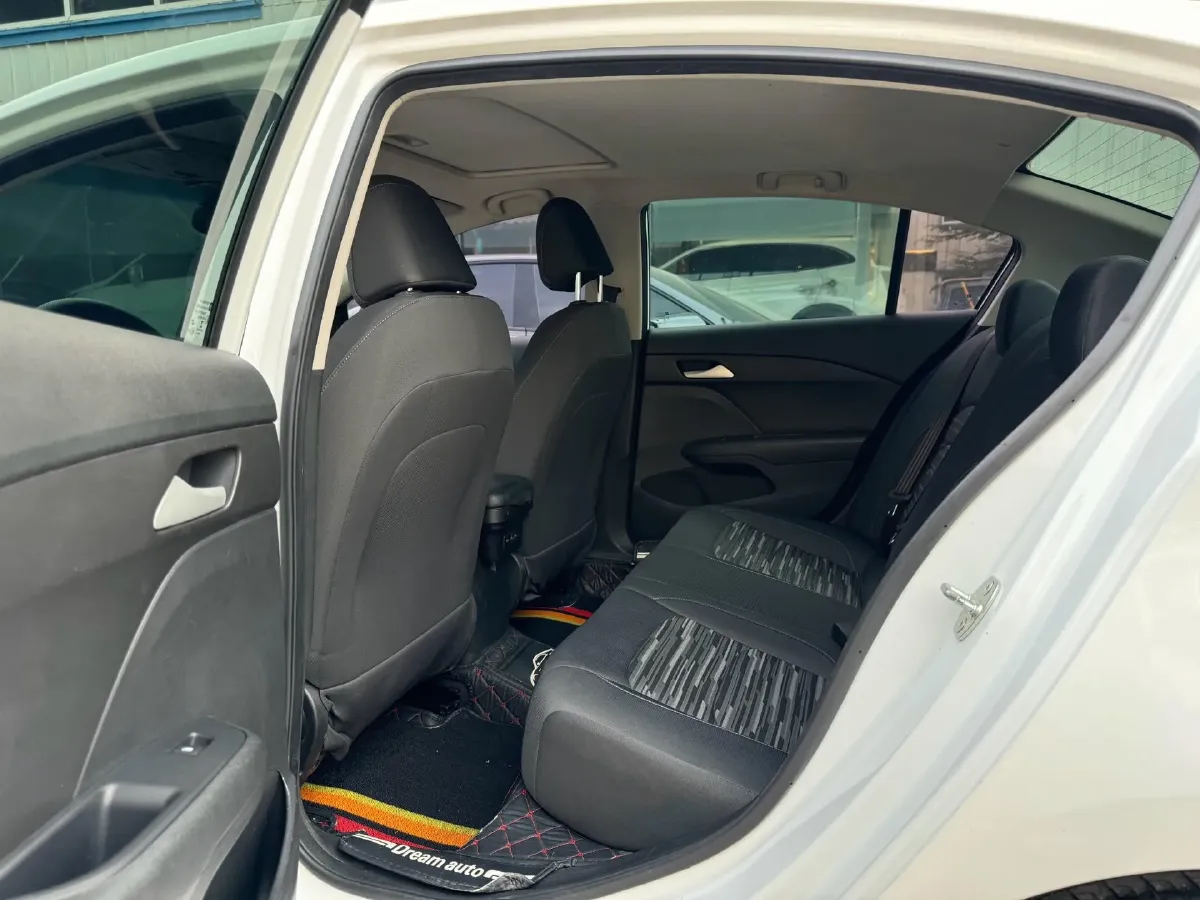 2019 Chevrolet Cavalier 1.5L 113HP L4 6AT,autocango,china used car exporter,china ev exporter,chinese used car exporter,chinese used ev exporter