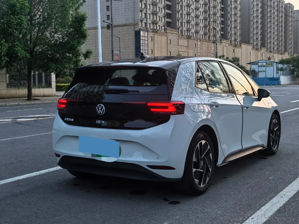 2025 Volkswagen ID.3 BEV 52.8KWH,autocango,china used car exporter,china ev exporter,chinese used car exporter,chinese used ev exporter