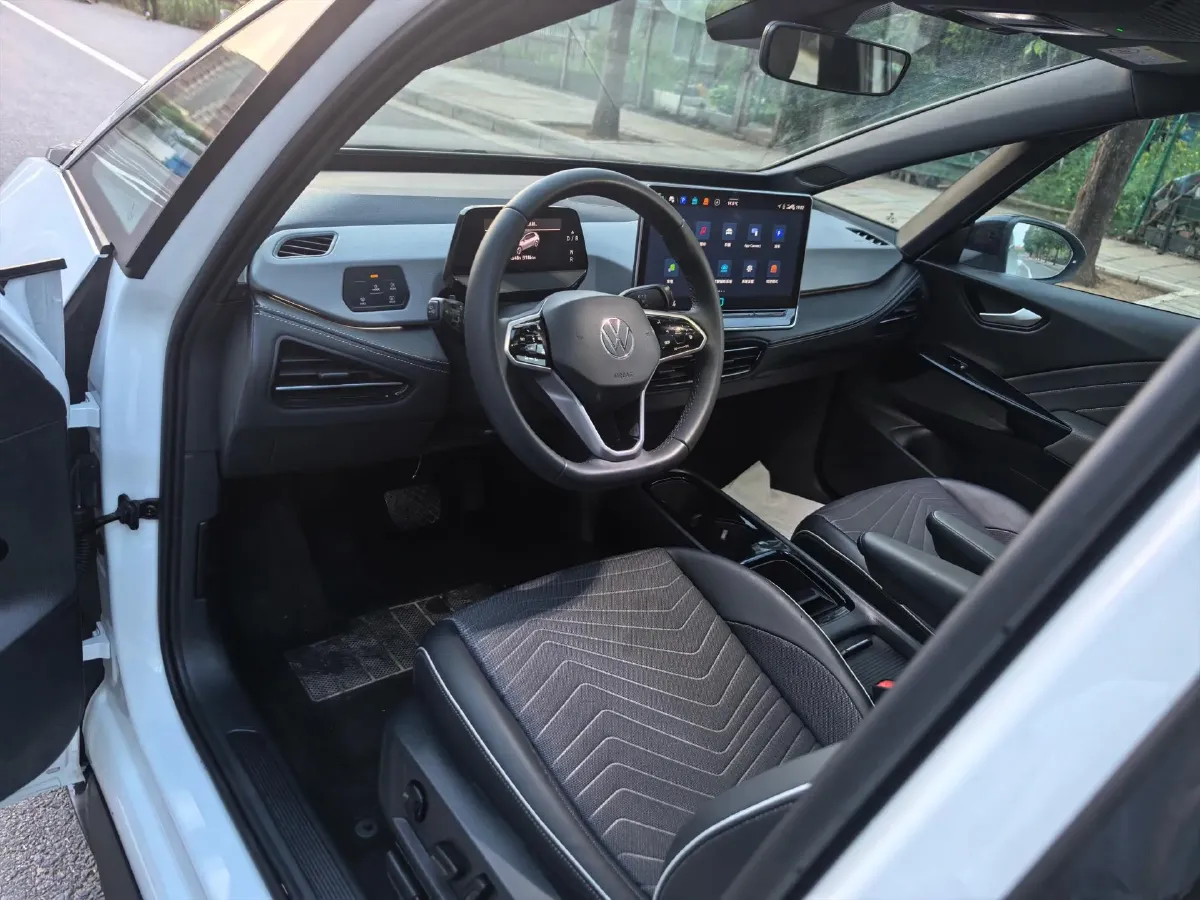 2025 Volkswagen ID.3 BEV 52.8KWH,autocango,china used car exporter,china ev exporter,chinese used car exporter,chinese used ev exporter