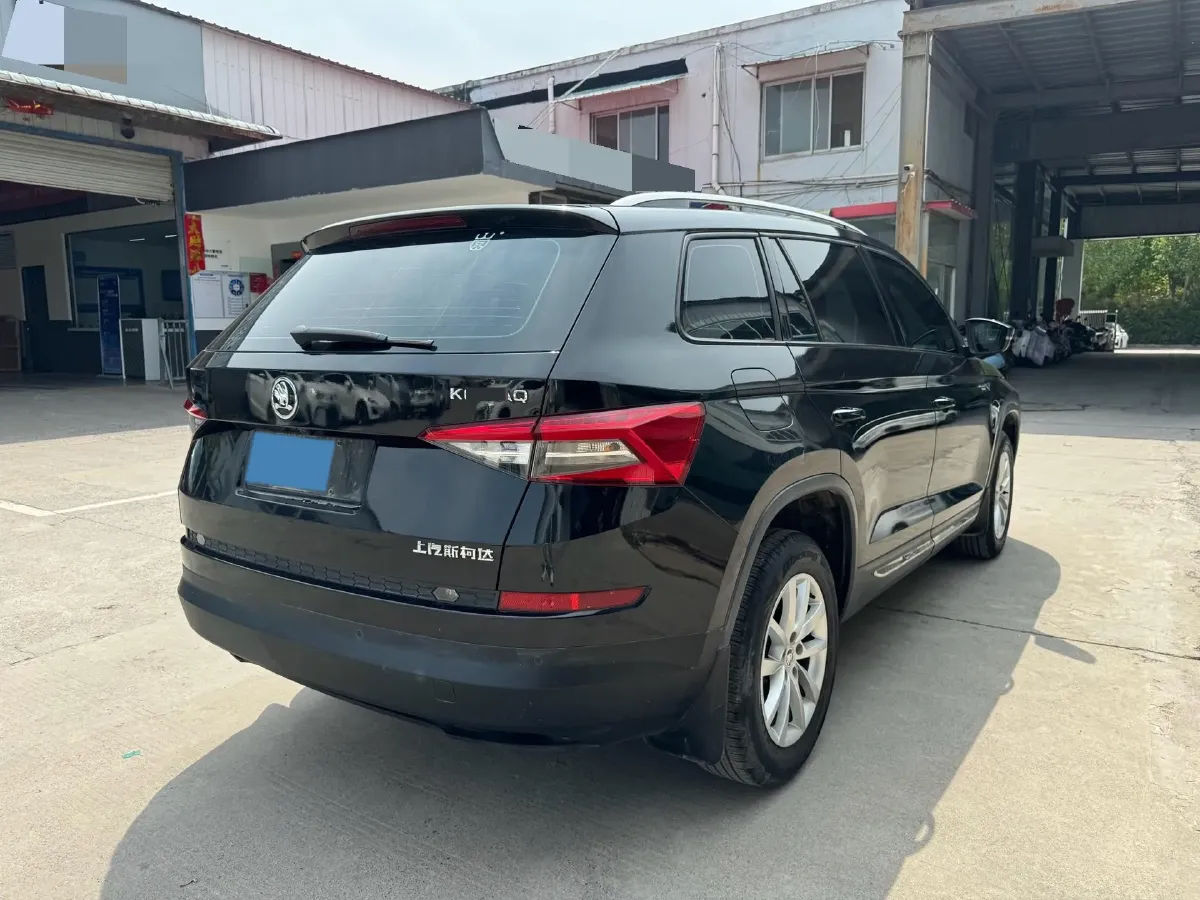 2017 Skoda Kodiak 1.8T 180HP L4 7DCT,autocango,china used car exporter,china ev exporter,chinese used car exporter,chinese used ev exporter