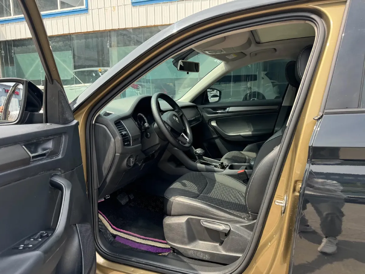 2017 Skoda Kodiak 1.8T 180HP L4 7DCT,autocango,china used car exporter,china ev exporter,chinese used car exporter,chinese used ev exporter