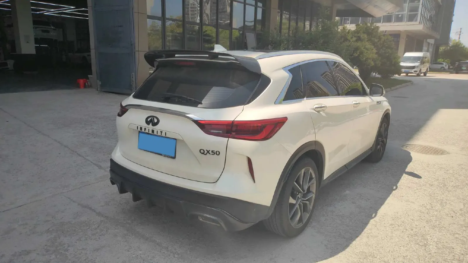 2022 Infiniti QX50 2.0T 245HP L4 CVT,autocango,china used car exporter,china ev exporter,chinese used car exporter,chinese used ev exporter