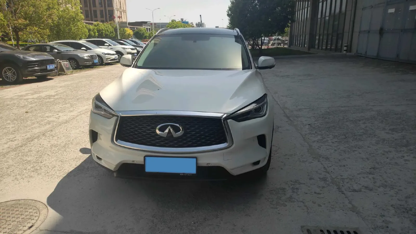 2022 Infiniti QX50 2.0T 245HP L4 CVT,autocango,china used car exporter,china ev exporter,chinese used car exporter,chinese used ev exporter
