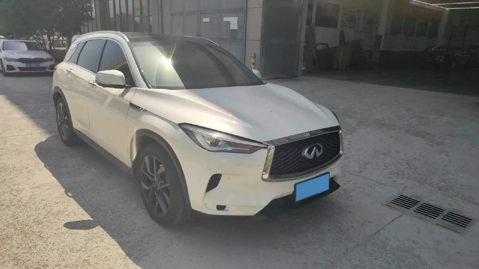 2022 Infiniti QX50 2.0T 245HP L4 CVT,autocango,china used car exporter,china ev exporter,chinese used car exporter,chinese used ev exporter