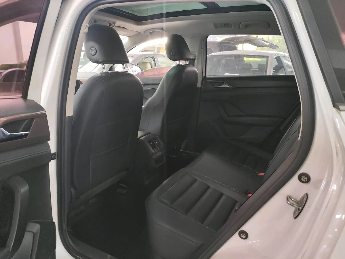 2020 Volkswagen Tharu 1.4T 150HP L4 7DCT,autocango,china used car exporter,china ev exporter,chinese used car exporter,chinese used ev exporter