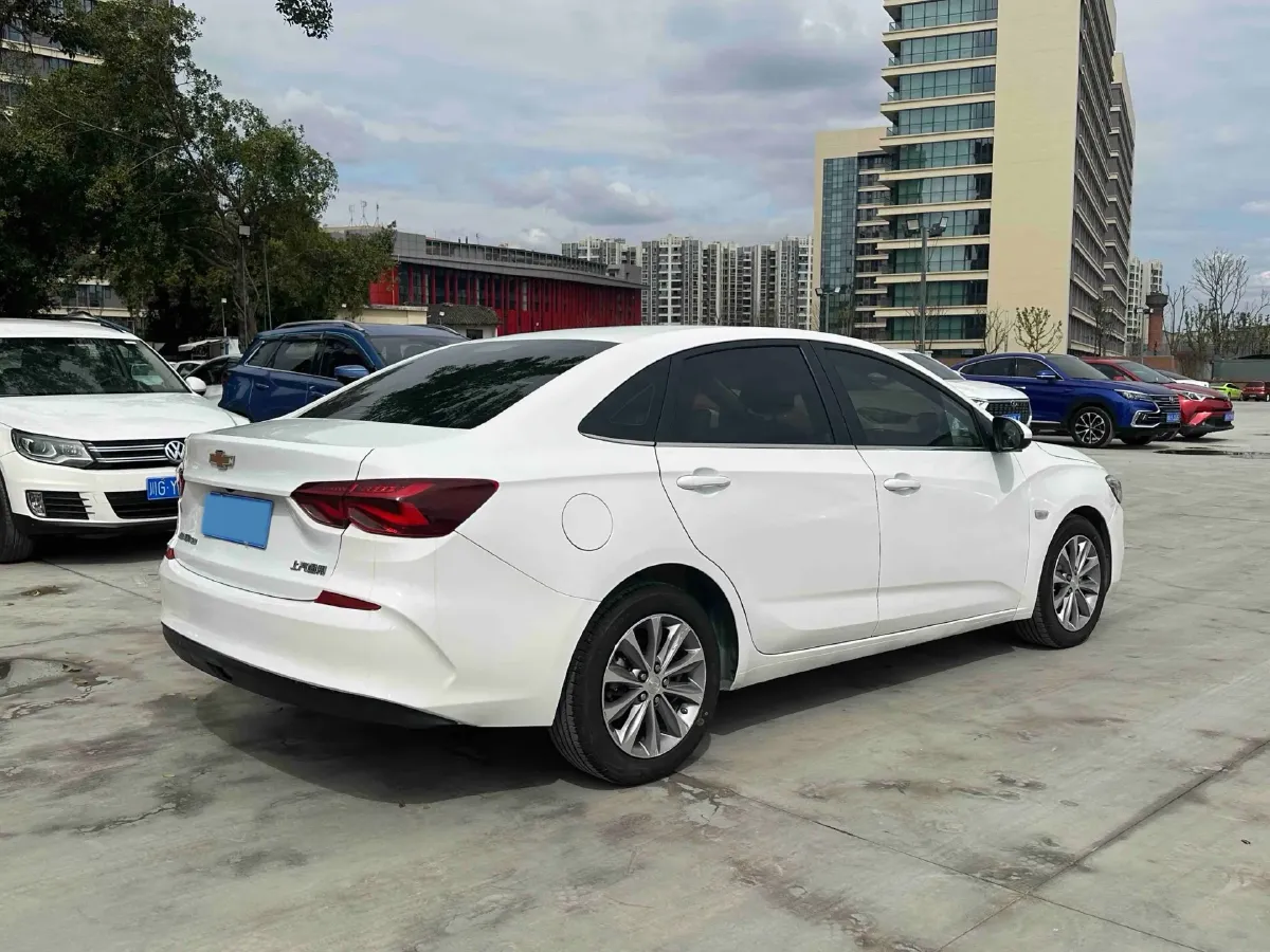 2022 Chevrolet Monza 1.5L 113HP L4 6AT,autocango,china used car exporter,china ev exporter,chinese used car exporter,chinese used ev exporter