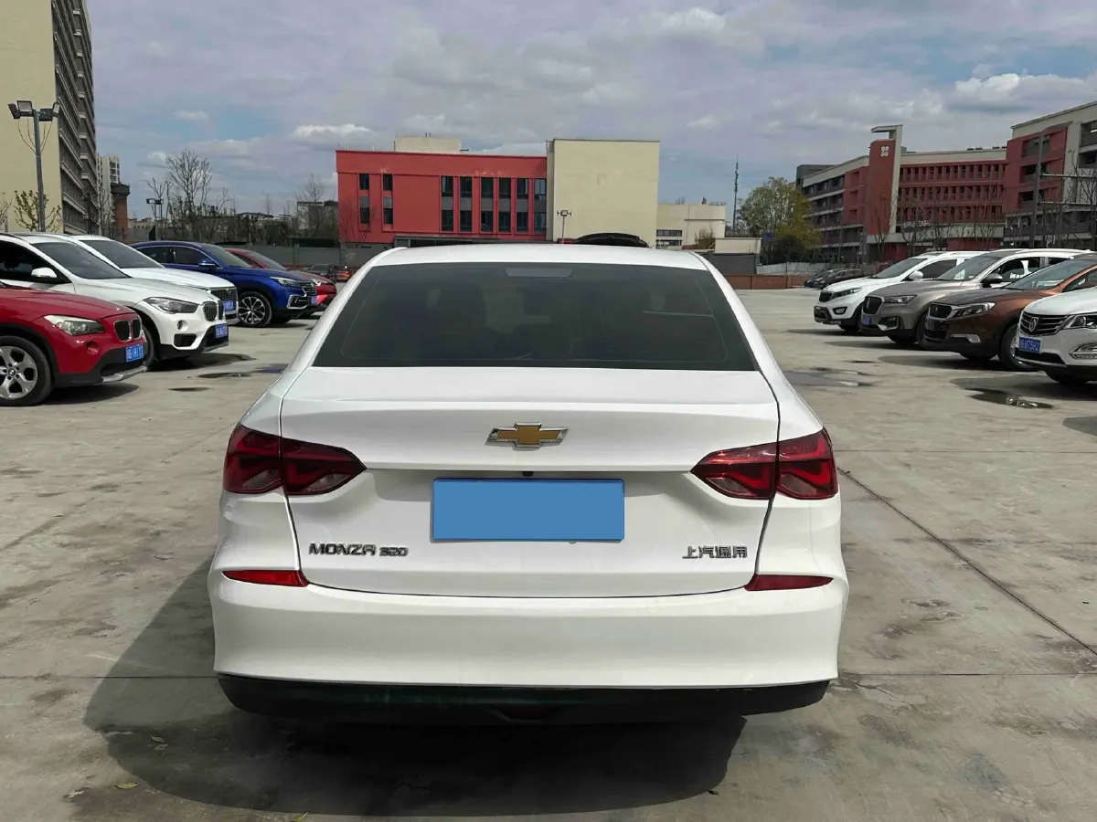 2022 Chevrolet Monza 1.5L 113HP L4 6AT,autocango,china used car exporter,china ev exporter,chinese used car exporter,chinese used ev exporter
