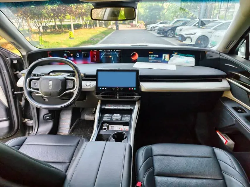 2023 Lincoln Nautilus 2.0T 261HP L4 8AT,autocango,china used car exporter,china ev exporter,chinese used car exporter,chinese used ev exporter