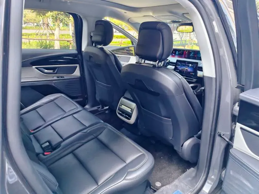 2023 Lincoln Nautilus 2.0T 261HP L4 8AT,autocango,china used car exporter,china ev exporter,chinese used car exporter,chinese used ev exporter