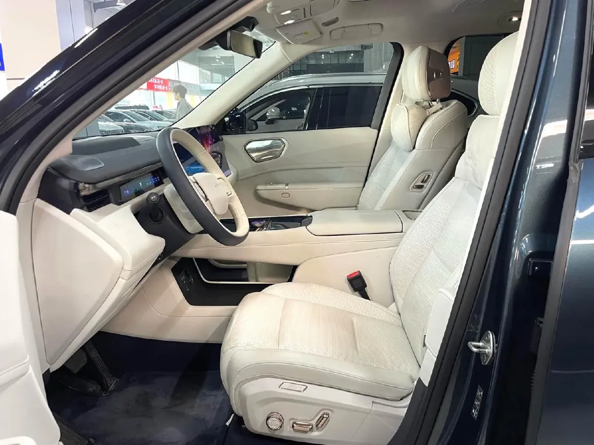 2025 LYNK&CO 900 2.0T 254HP L4 3DHT PHEV,autocango,china used car exporter,china ev exporter,chinese used car exporter,chinese used ev exporter