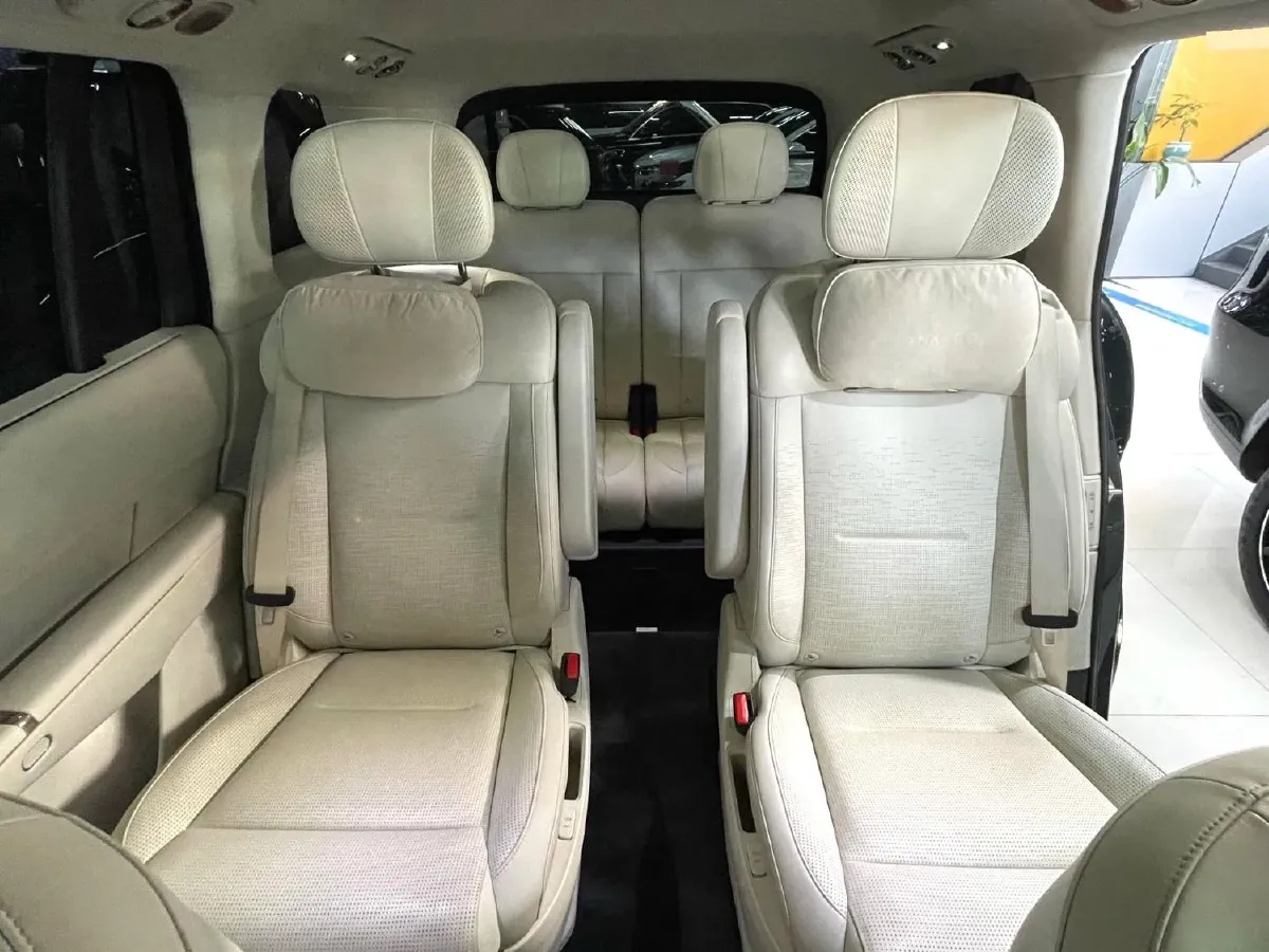 2025 LYNK&CO 900 2.0T 254HP L4 3DHT PHEV,autocango,china used car exporter,china ev exporter,chinese used car exporter,chinese used ev exporter