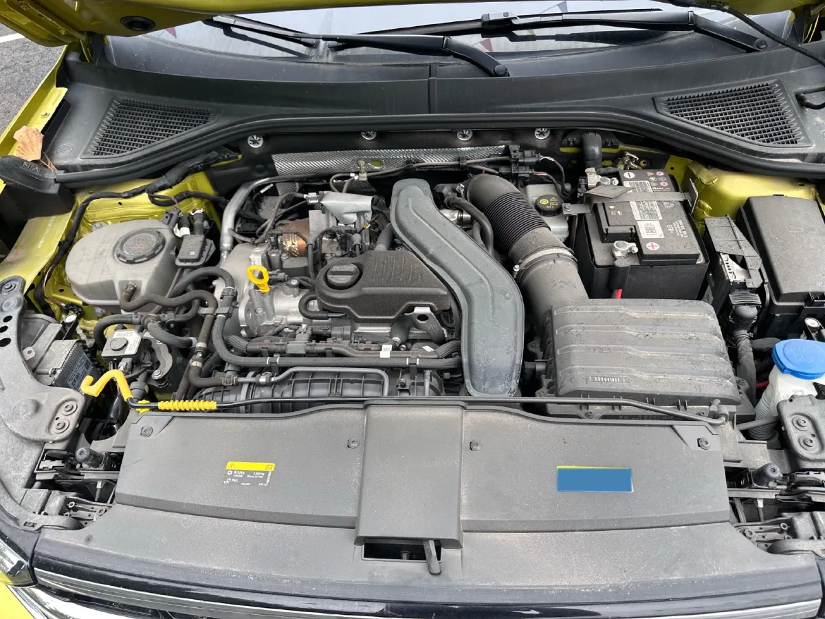 2023 Volkswagen T-Roc 1.5T 160HP L4 7DCT,autocango,china used car exporter,china ev exporter,chinese used car exporter,chinese used ev exporter