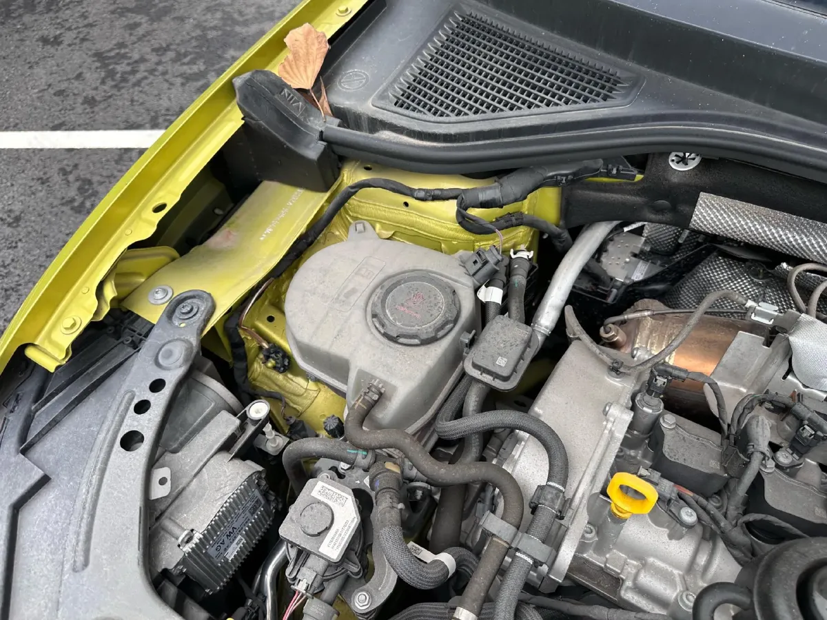 2023 Volkswagen T-Roc 1.5T 160HP L4 7DCT,autocango,china used car exporter,china ev exporter,chinese used car exporter,chinese used ev exporter