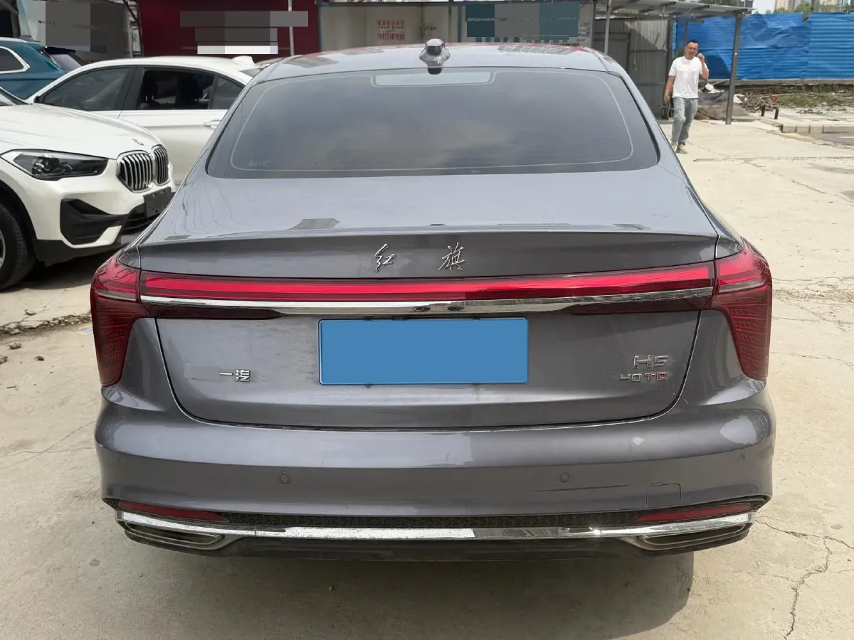 2023 HongQi H5 2.0T 224HP L4 8AT,autocango,china used car exporter,china ev exporter,chinese used car exporter,chinese used ev exporter