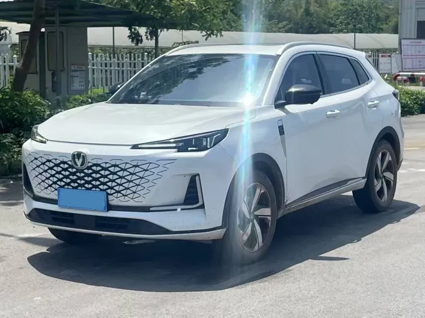2022 ChangAn CS75 Plus 1.5T 178HP L4 6AT,autocango,china used car exporter,china ev exporter,chinese used car exporter,chinese used ev exporter