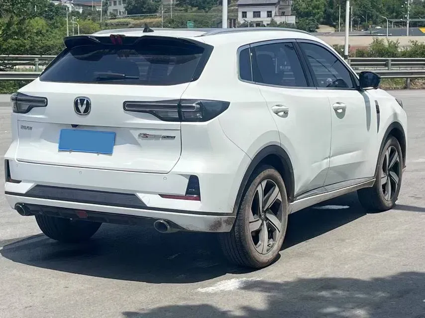 2022 ChangAn CS75 Plus 1.5T 178HP L4 6AT,autocango,china used car exporter,china ev exporter,chinese used car exporter,chinese used ev exporter