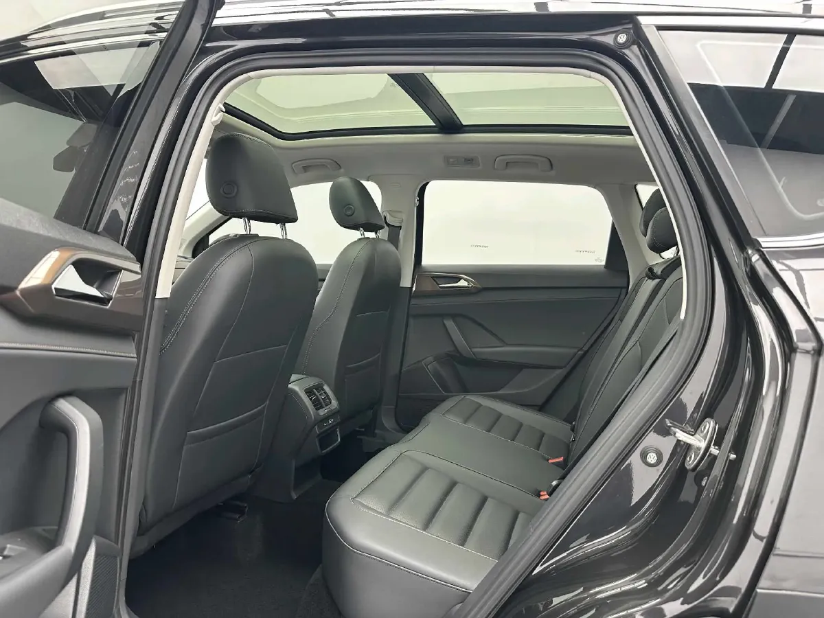 2022 Volkswagen Tharu 1.4T 150HP L4 7DCT,autocango,china used car exporter,china ev exporter,chinese used car exporter,chinese used ev exporter