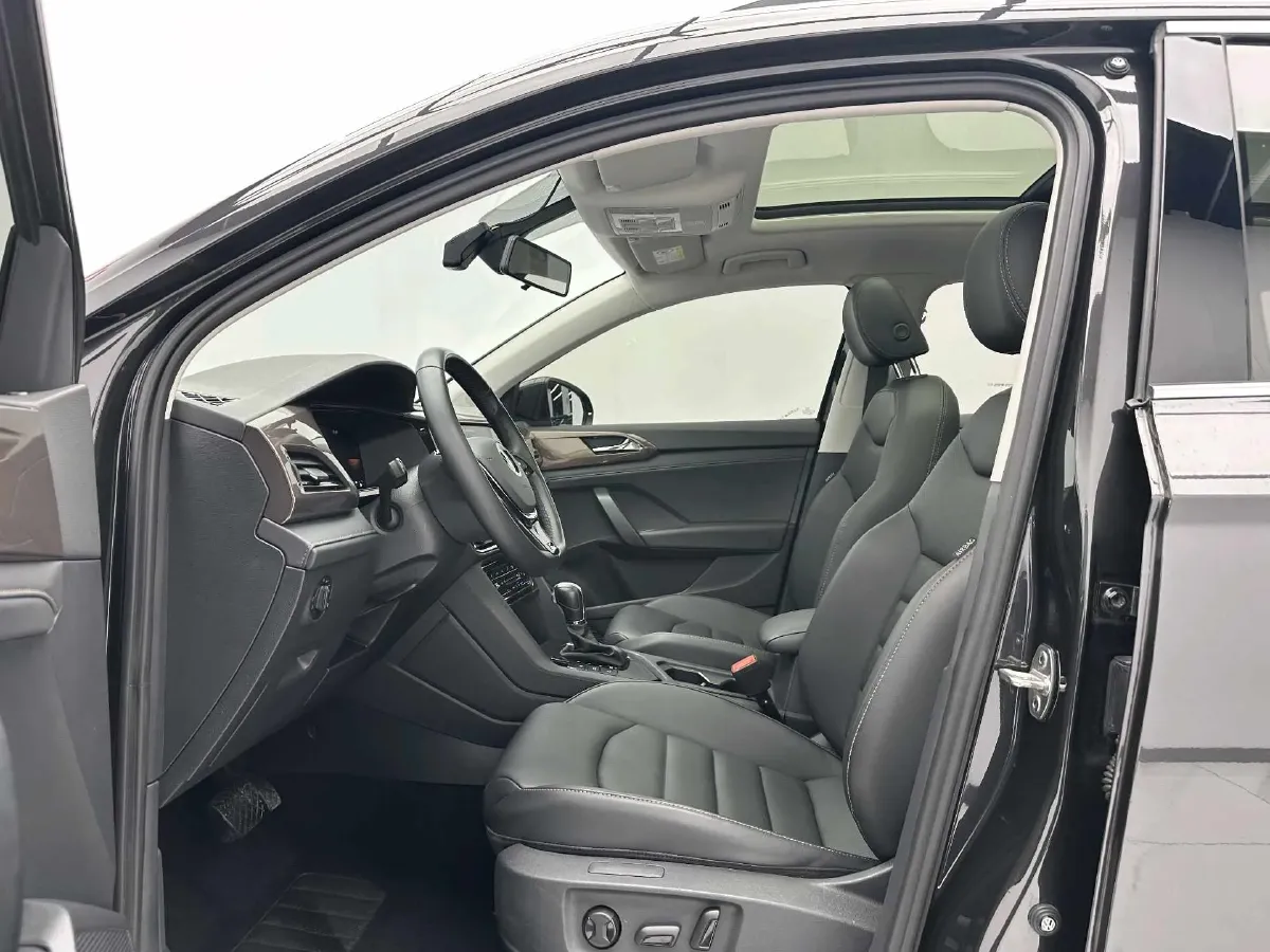 2022 Volkswagen Tharu 1.4T 150HP L4 7DCT,autocango,china used car exporter,china ev exporter,chinese used car exporter,chinese used ev exporter