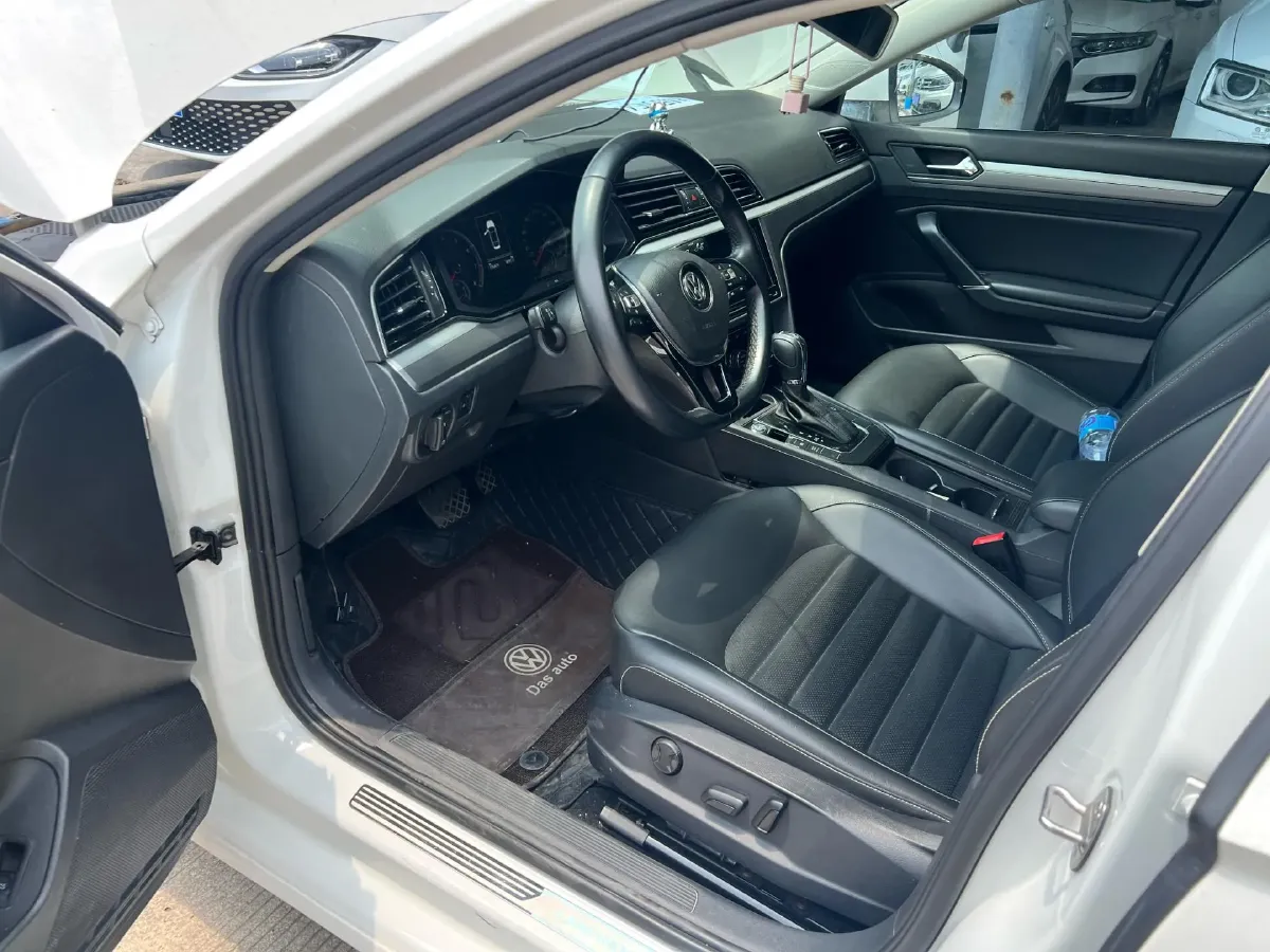 2019 Volkswagen Passat 1.4T 150HP L4 7DCT,autocango,china used car exporter,china ev exporter,chinese used car exporter,chinese used ev exporter