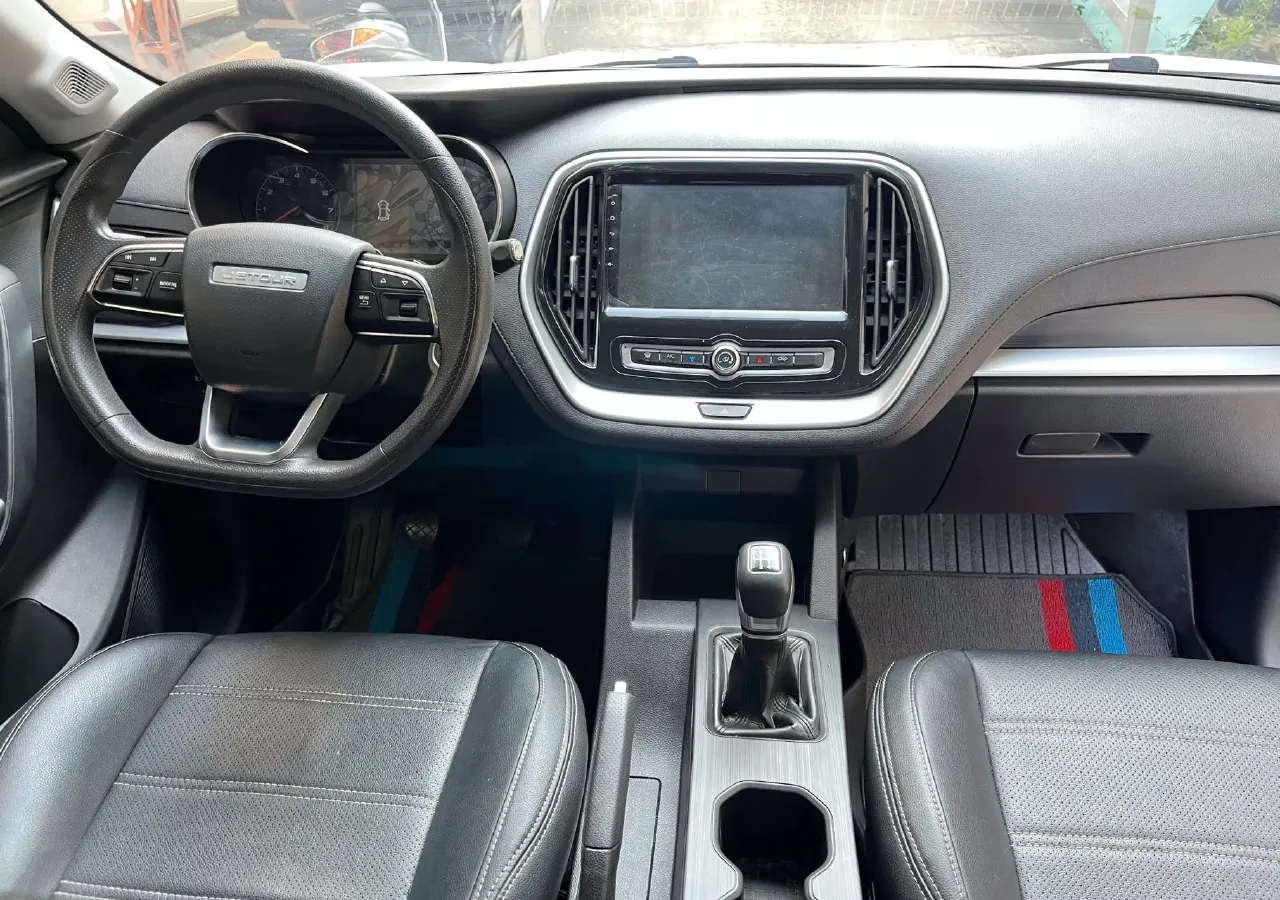 2020 Jetour X70M 1.5T 156HP L4 6MT,autocango,china used car exporter,china ev exporter,chinese used car exporter,chinese used ev exporter