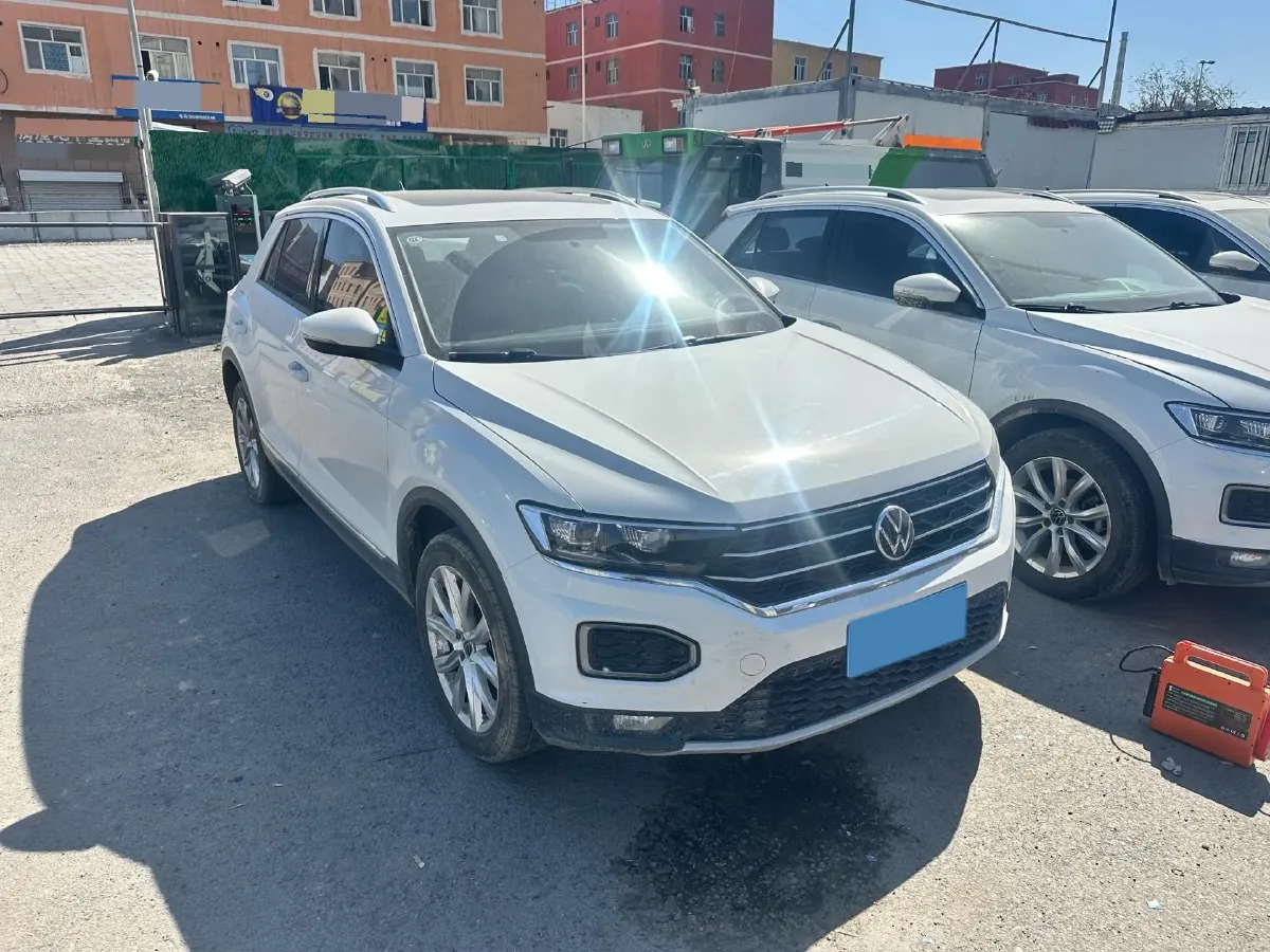 2022 Volkswagen T-Roc 1.4T 150HP L4 7DCT,autocango,china used car exporter,china ev exporter,chinese used car exporter,chinese used ev exporter