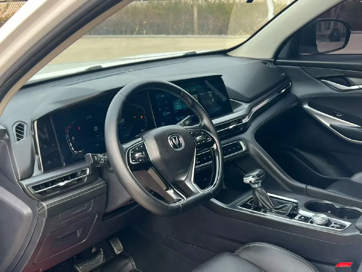 2020 ChangAn CS75 Plus 1.5T 178HP L4 6AT,autocango,china used car exporter,china ev exporter,chinese used car exporter,chinese used ev exporter