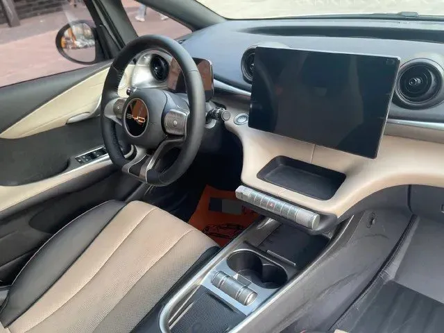 2021 Ford Escort 1.5L 122HP L3 6AT,autocango,china used car exporter,china ev exporter,chinese used car exporter,chinese used ev exporter