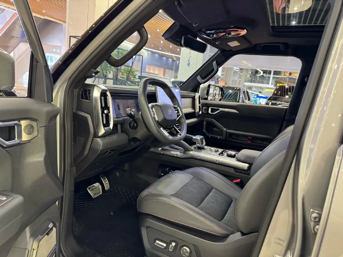 2024 Jetour ShanHai TravellerC-DM 1.5T 156HP L4 3DHT PHEV 43.24KWH,autocango,china used car exporter,china ev exporter,chinese used car exporter,chinese used ev exporter