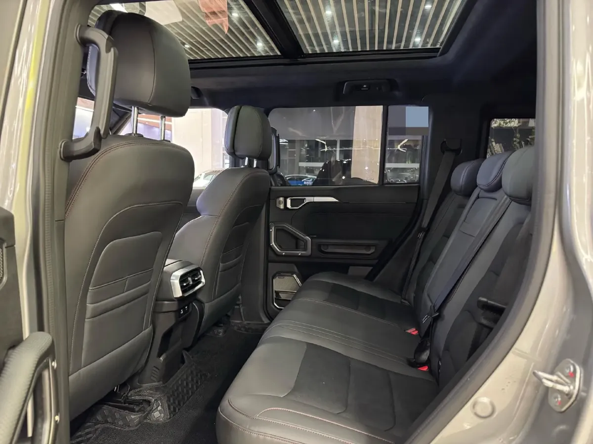 2024 Jetour ShanHai TravellerC-DM 1.5T 156HP L4 3DHT PHEV 43.24KWH,autocango,china used car exporter,china ev exporter,chinese used car exporter,chinese used ev exporter