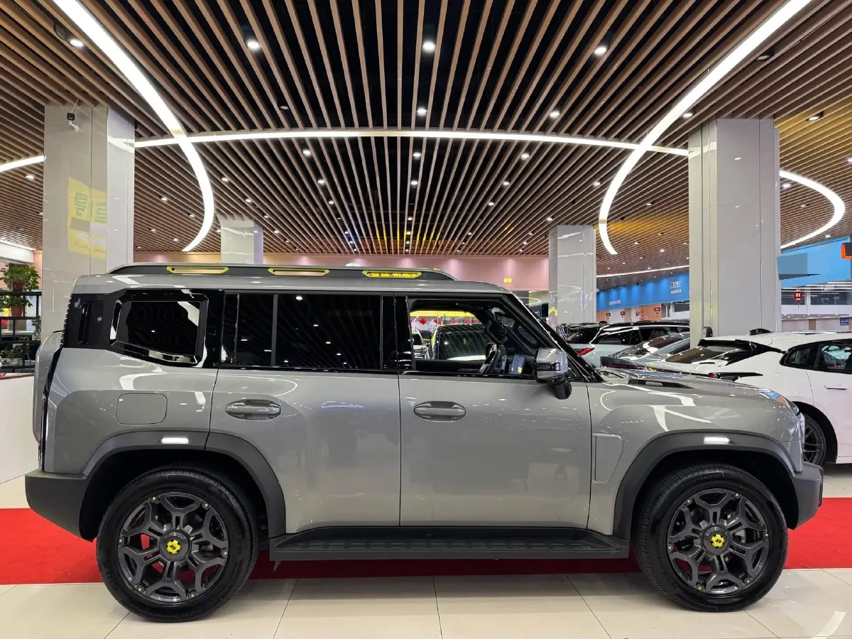 2024 Jetour ShanHai TravellerC-DM 1.5T 156HP L4 3DHT PHEV 43.24KWH,autocango,china used car exporter,china ev exporter,chinese used car exporter,chinese used ev exporter