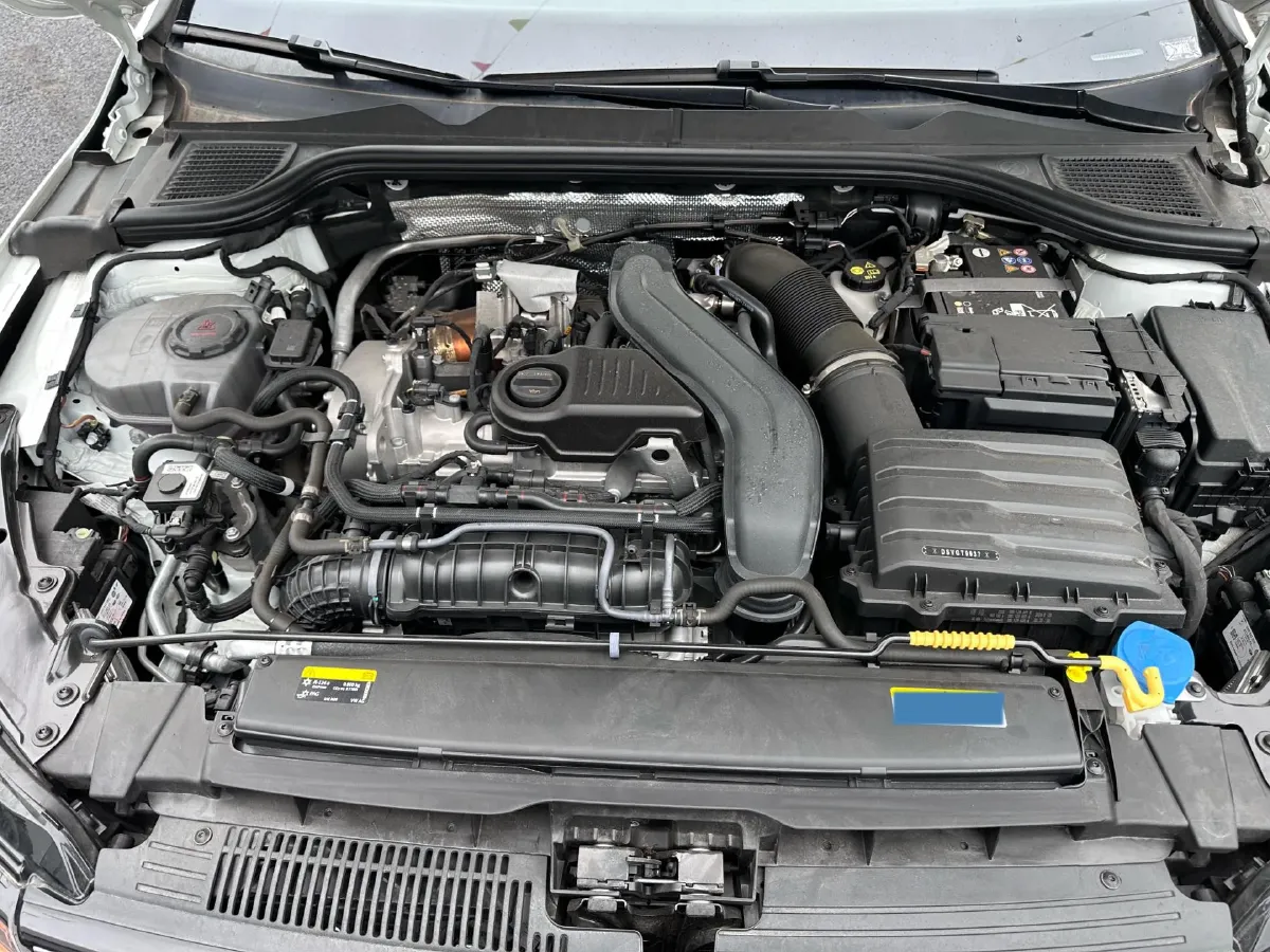 2025 Volkswagen Golf 1.5T 160HP L4 7DCT,autocango,china used car exporter,china ev exporter,chinese used car exporter,chinese used ev exporter