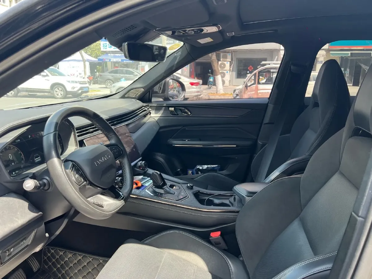 2021 LYNK&CO 01 2.0T 254HP L4 8AT,autocango,china used car exporter,china ev exporter,chinese used car exporter,chinese used ev exporter