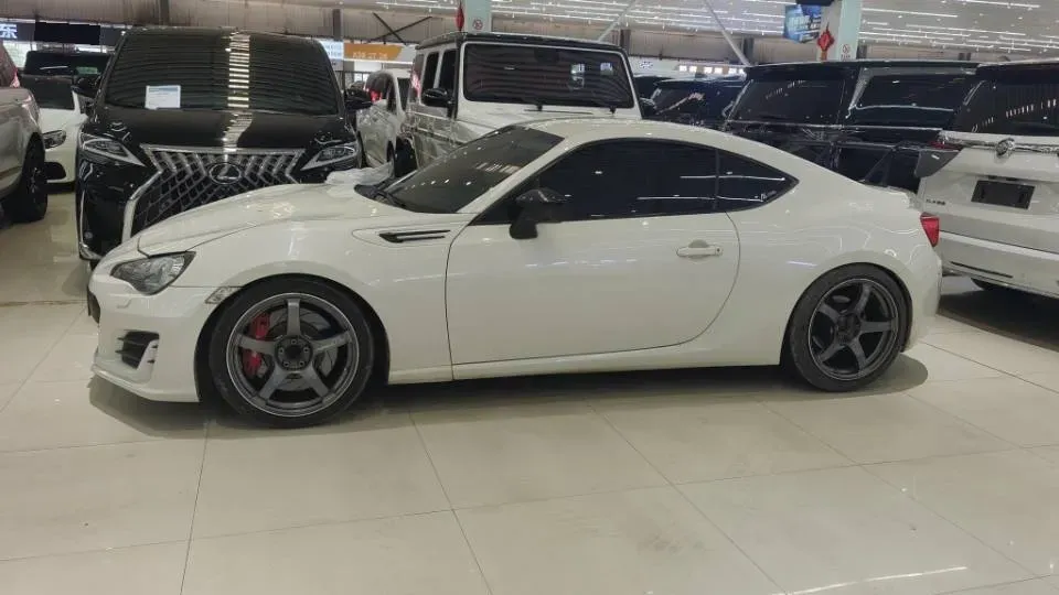 2019 MINI CLUBMAN 1.5T 136HP L3 6AT,autocango,china used car exporter,china ev exporter,chinese used car exporter,chinese used ev exporter