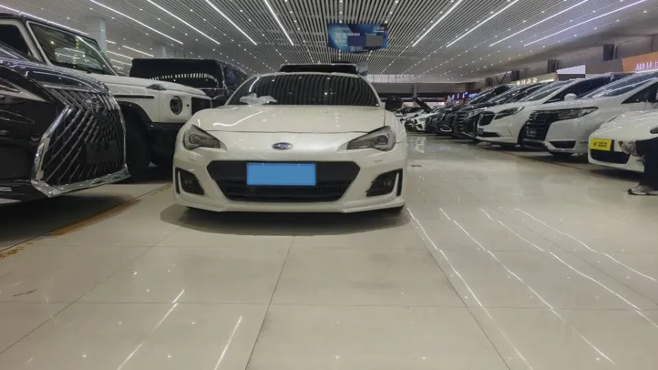 2019 MINI CLUBMAN 1.5T 136HP L3 6AT,autocango,china used car exporter,china ev exporter,chinese used car exporter,chinese used ev exporter