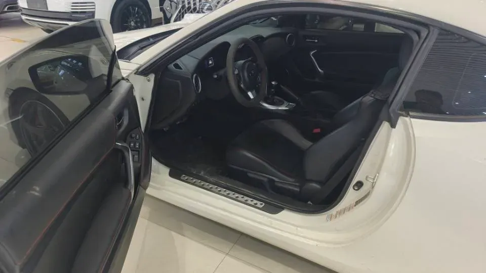 2019 MINI CLUBMAN 1.5T 136HP L3 6AT,autocango,china used car exporter,china ev exporter,chinese used car exporter,chinese used ev exporter