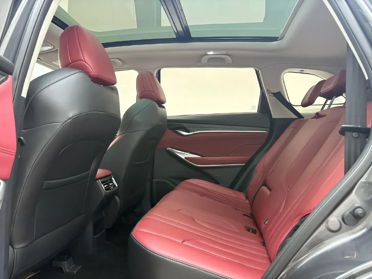 2021 ChangAn CS75 Plus 1.5T 178HP L4 6AT,autocango,china used car exporter,china ev exporter,chinese used car exporter,chinese used ev exporter