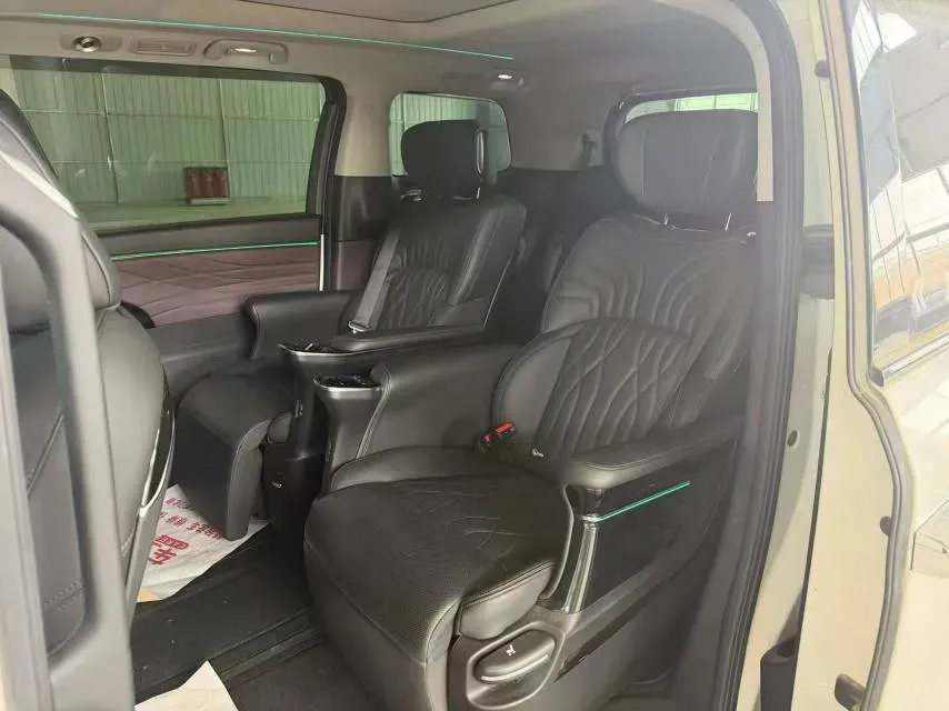 2024 GAC Trumpchi M8 2.0T 252HP L4 8AT,autocango,china used car exporter,china ev exporter,chinese used car exporter,chinese used ev exporter