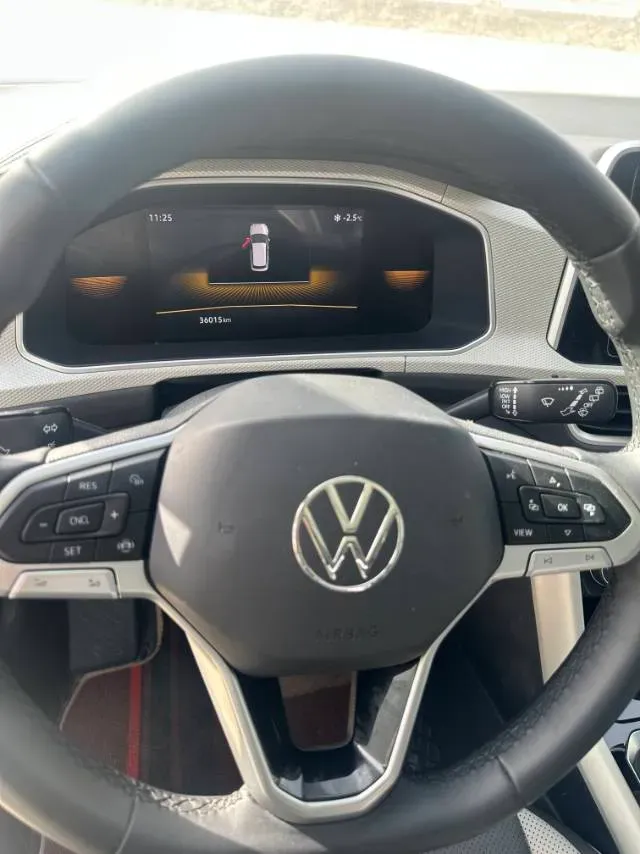 2023 Volkswagen T-Roc 1.4T 150HP L4 7DCT,autocango,china used car exporter,china ev exporter,chinese used car exporter,chinese used ev exporter