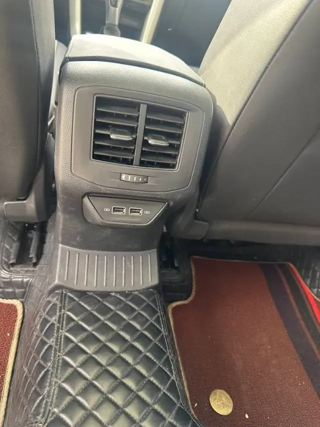 2023 Volkswagen T-Roc 1.4T 150HP L4 7DCT,autocango,china used car exporter,china ev exporter,chinese used car exporter,chinese used ev exporter