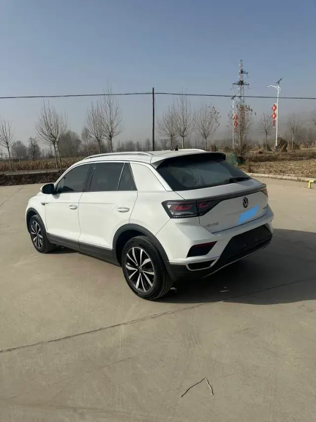 2023 Volkswagen T-Roc 1.4T 150HP L4 7DCT,autocango,china used car exporter,china ev exporter,chinese used car exporter,chinese used ev exporter