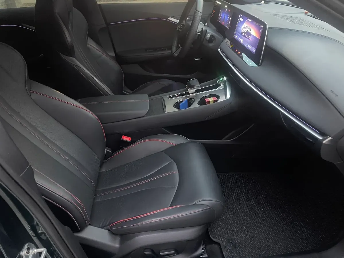 2023 MG 7 2.0T 261HP L4 9AT,autocango,china used car exporter,china ev exporter,chinese used car exporter,chinese used ev exporter