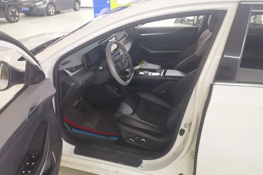 2023 ChangAn Raeton Plus 1.5T 188HP L4 7DCT,autocango,china used car exporter,china ev exporter,chinese used car exporter,chinese used ev exporter