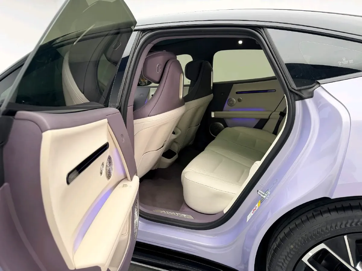 2025 Avatr 06 REEV 156HP REEV,autocango,china used car exporter,china ev exporter,chinese used car exporter,chinese used ev exporter