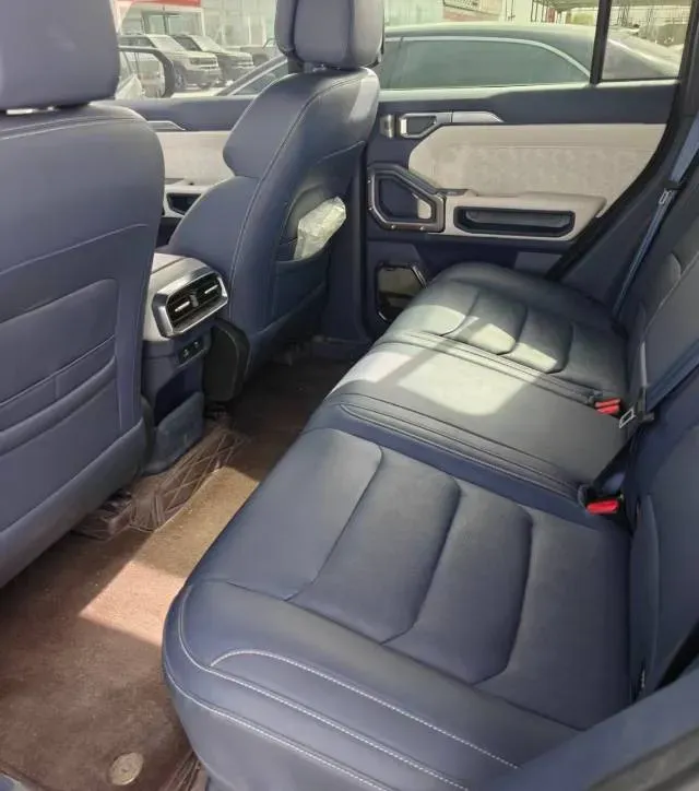 2024 Jetour ShanHai TravellerC-DM 1.5T 156HP L4 3DHT PHEV 43.24KWH,autocango,china used car exporter,china ev exporter,chinese used car exporter,chinese used ev exporter