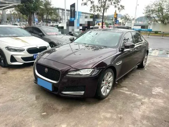 2018 Jaguar XF 2.0T 250HP L4 8AT,autocango,china used car exporter,china ev exporter,chinese used car exporter,chinese used ev exporter