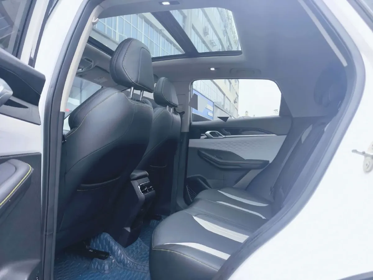 2022 Geely Coolray 1.5T 181HP L4 7DCT,autocango,china used car exporter,china ev exporter,chinese used car exporter,chinese used ev exporter